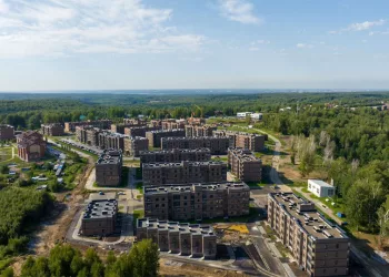 Респектабельный сосед новосибирского Академгородка рискует стать поселком обманутых дольщиков