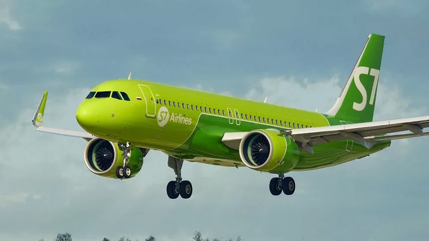 У самолета из Новосибирска забарахлил двигатель перед посадкой в Домодедово