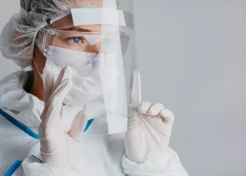 Заболеваемость COVID-19 выросла на 84% в сибирском регионе