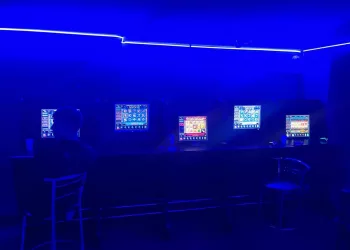 На Красном проспекте прикрыли подпольное казино