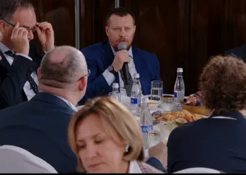 Какой должна быть отечественная энергетика в будущем – главное с бизнес-завтрака Сбера