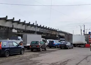 «Ищу жену»: новосибирцы налаживают личную жизнь в 7-балльных пробках