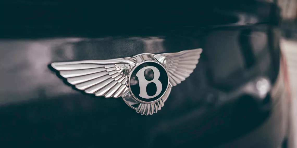 Двое жителей Новосибирска получили самые больше страховые выплаты в России за ДТП