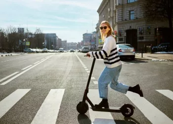 Самокатчиков будут штрафовать за вождение в нетрезвом виде