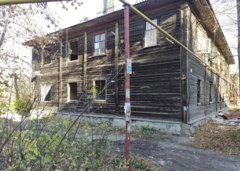 В Октябрьском районе Новосибирска снесут три дома за 2,4 млн рублей