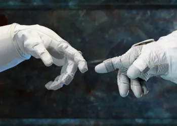 Более трети россиян боятся стремительного развития технологий