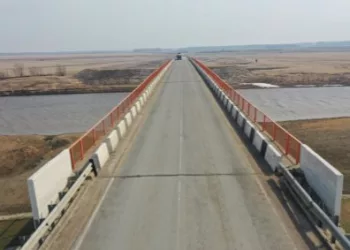 В Новосибирской области ищут подрядчика для ремонта моста через реку Омь за 129 млн рублей