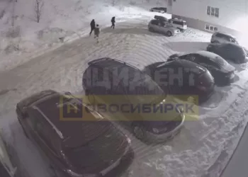 Трое неизвестных порезали таксиста на улице Виталия Потылицына