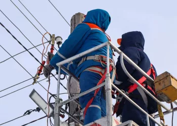 В электросетях АО «РЭС» расширяют опыт применения нормализаторов напряжения