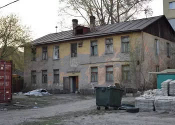 Более 2,7 тысячи новосибирцев расселили из аварийного жилья в 2023 году