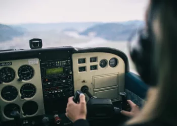 В Госдуме предложили упростить требования к авиатакси в России