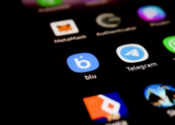 Доля пользователей Telegram выросла почти до половины населения России