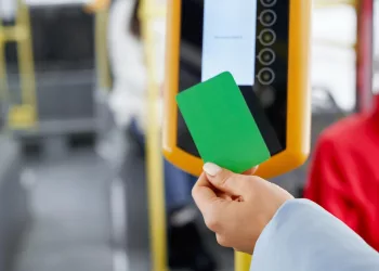 Студенты смогут пополнить транспортную карту онлайн в Новосибирске с 28 февраля