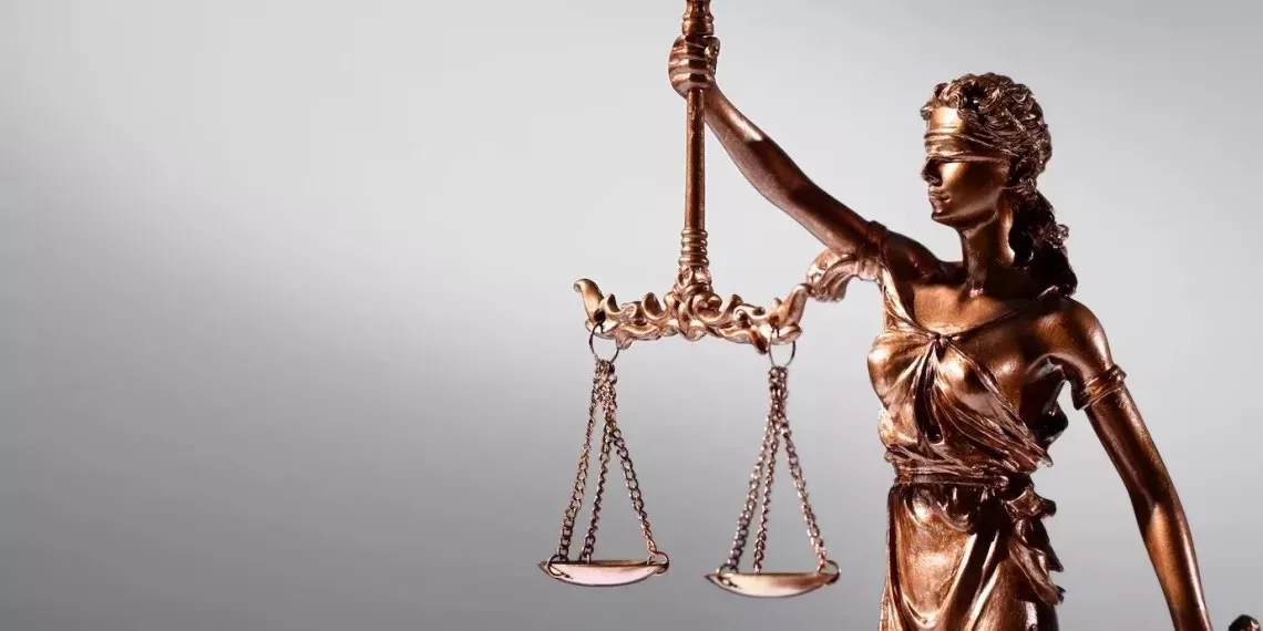 Экс-главу МЧС Кузбасса освободили от наказания по делу «Зимней вишни»