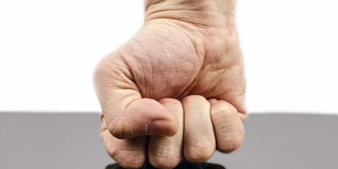 Уголовное дело из-за угроз коллекторов поручил возбудить глава СКР в Новосибирске