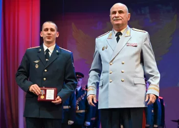 Новосибирца наградили медалью за спасение шестерых людей из пожара