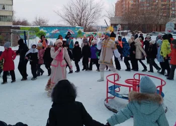 Жители Кировского района «на пятёрочку» отгуляли Масленицу