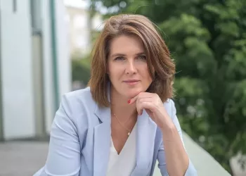 Депутата горсовета Новосибирска Наталью Пинус могут досрочно лишить полномочий