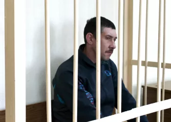 Мужчина избил двух женщин и сбросил их в реку в Новосибирской области — тело одной из них до сих пор не нашли