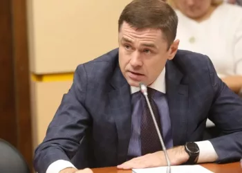 В Госдуме обсуждают участие заключённых в СВО. Александр Аксёненко спрашивает о контроле над ними