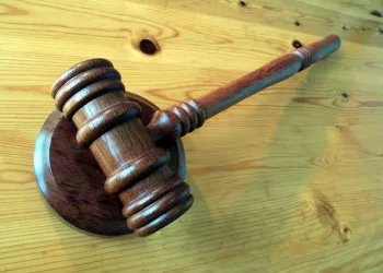 В Новосибирске суд взыскал с УАЗ 1,8 млн рублей за неисправный автомобиль