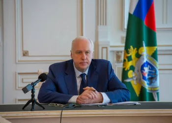 Бастрыкин поручил возбудить дело по ситуации с мальчиком, которого заперли в квартире на двое суток