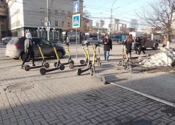 Первые электросамокаты поставили в Новосибирске