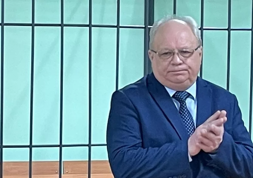 Суд оправдал главу Центрального округа по делу о сносе стелы в Новосибирске