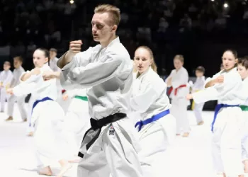 Международный турнир по карате «Кубок Успеха» собрал около двух тысяч спортсменов из 15 стран в Новосибирске