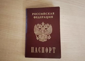 Шесть лет без паспорта и медпомощи живет ветеран из Новосибирска — СКР проведет проверку