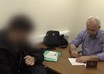 Мигранты отправятся в военкомат после вручения повесток в Новосибирске