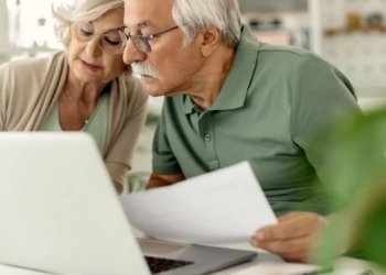 Выяснилось, когда выплатят пенсии и пособия в мае жителям Новосибирской области