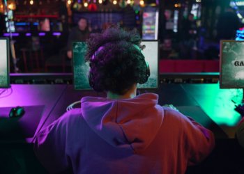 Киберспортсмен из Новосибирска стал номинантом рейтинга Forbes