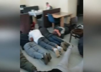 Мигранты шесть раз нарушили закон в Новосибирской области — их выдворят из РФ