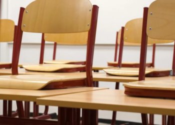 Строительство двух школ по концессии приостановили в Новосибирске