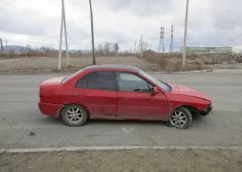 Житель Саяногорска обиделся на бывшего начальника и угнал его автомобиль