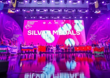 Новосибирский школьник стал призером на Международной Менделеевской олимпиаде в Китае