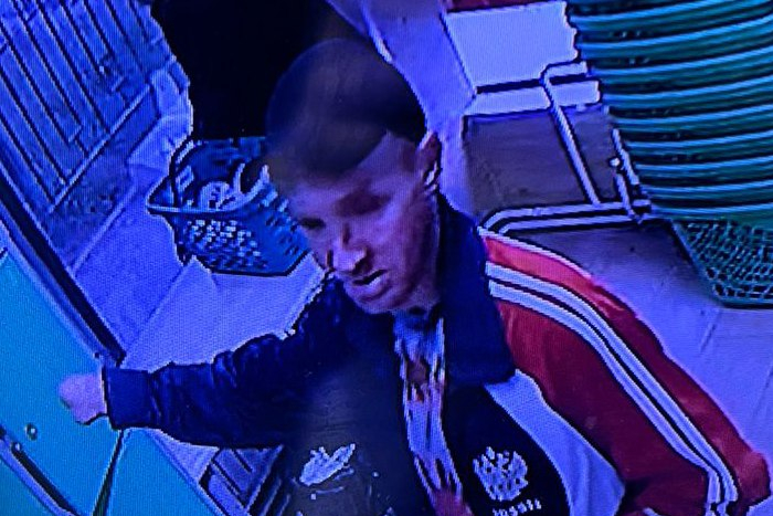 Новосибирца без пальцев на руках разыскивают по подозрению в краже