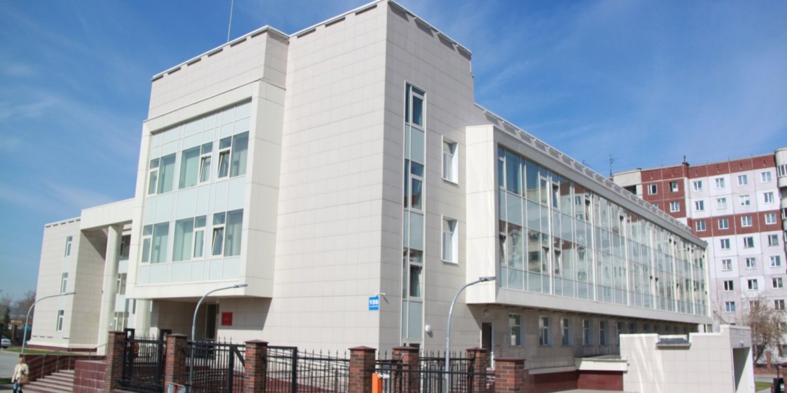 Жительница Новосибирска получала пенсию за отца, умершего 33 года назад