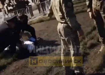 Буйного сибиряка «заломали» на 9 мая во время салюта в Новосибирске