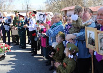 Нельзя забывать: 79 лет Великой Победы с размахом отметили жители Калининского района