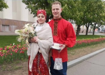 Новосибирцы провели свадебную церемонию в Москве на ВДНХ