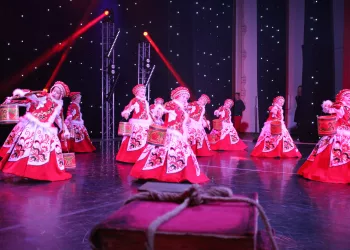 «Балет Сибири «Калина» с плясками и задором отметил 30-летие в Новосибирске