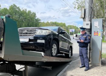 Пытался решить вопрос на месте: новосибирец лишился внедорожника из-за долга в размере более 600 тысяч рублей