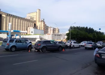 Тройное ДТП спровоцировал водитель Ford в Новосибирске