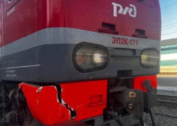 Мужчина попал под колеса электрички под Новосибирском