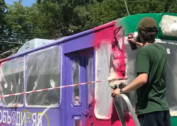 Как новосибирцы провели жаркие летние выходные — фоторепортаж