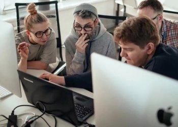 В новосибирском кампусе «Школы 21» стартовал первый «бассейн» для жителей Магадана