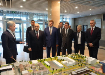 Михаил Мишустин посетил научно-технологический парк новосибирского Академгородка
