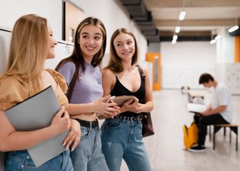 Эксперты опубликовали топ-20 профессий для молодежи в Новосибирской области